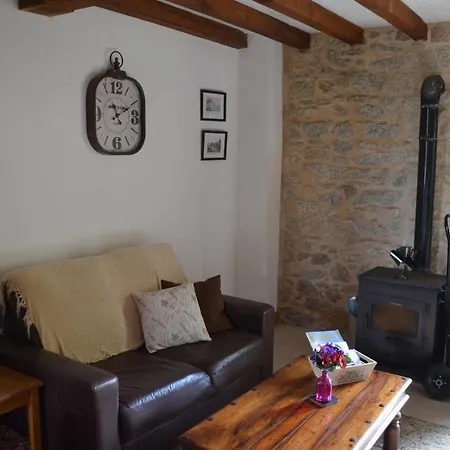 Vakantiehuis Character 2 Bed Within Walking Distance Of Bar/restaurants *