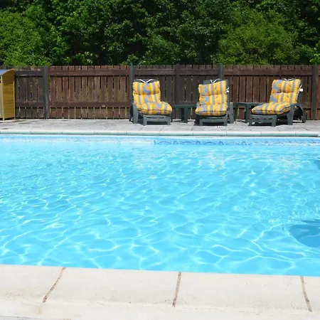 Character 2 Bed Within Walking Distance Of Bar/restaurants Vakantiehuis Piégut-Pluviers