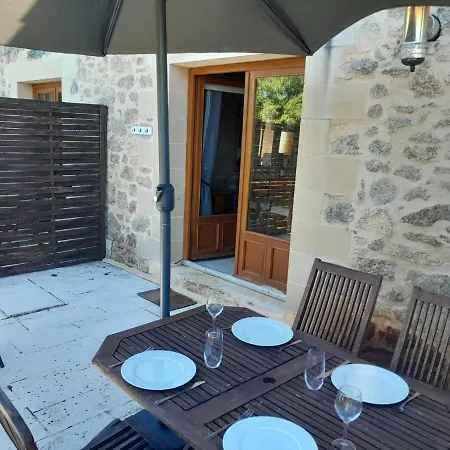 Vakantiehuis Character 2 Bed Within Walking Distance Of Bar/restaurants