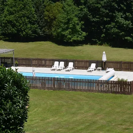 Character 2 Bed Within Walking Distance Of Bar/restaurants *