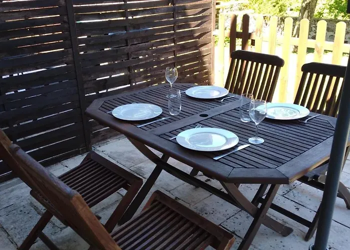 Character 2 Bed Within Walking Distance Of Bar/restaurants Casa vacanze